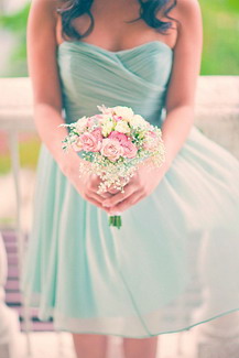 Color Mint Trending in Weddings