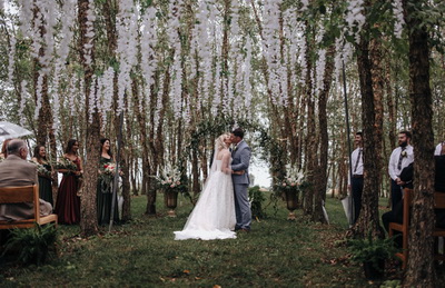 White Really Is The Most Enduring Wedding Palette